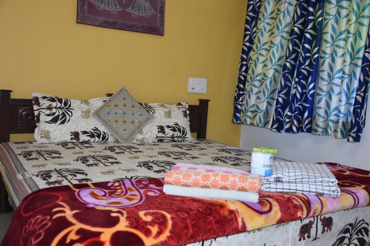 Hotel Tulsi Palace Pushkar Exteriör bild