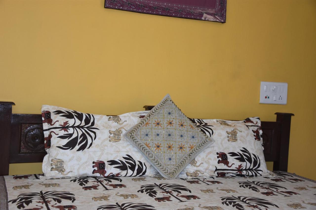 Hotel Tulsi Palace Pushkar Exteriör bild
